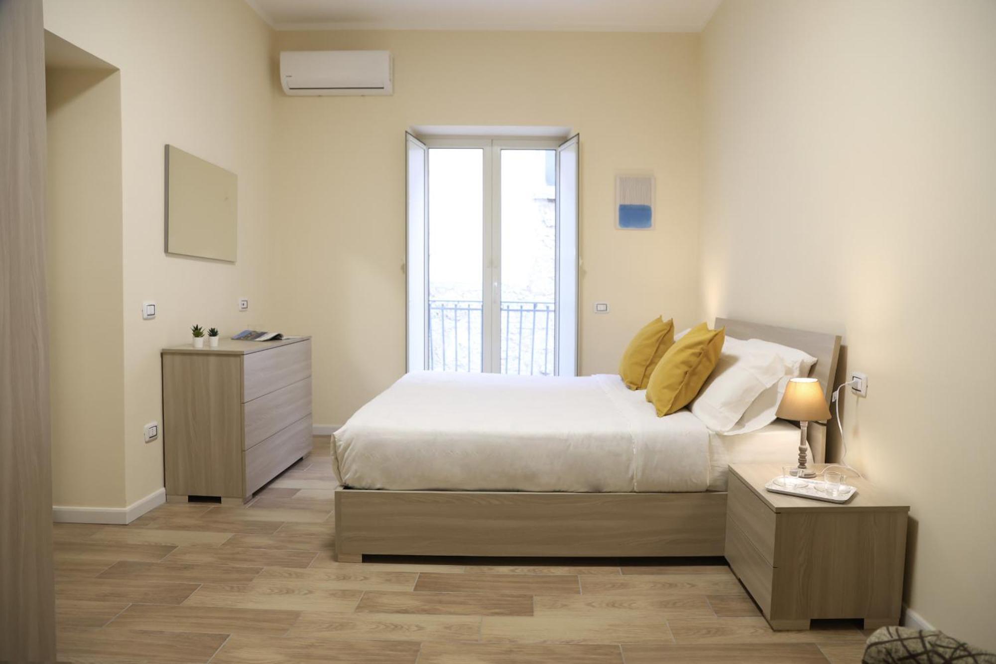 King Ladislao Apartment By Wonderful Italy Napoli Ngoại thất bức ảnh